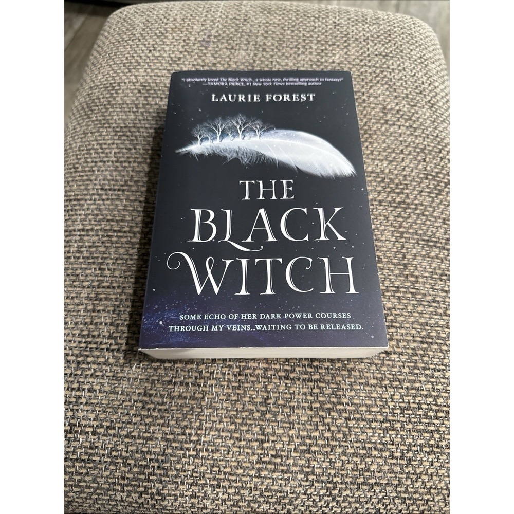 The Black Witch (The Black Witch Chronicles), Forest, Laurie, Very Good Box A